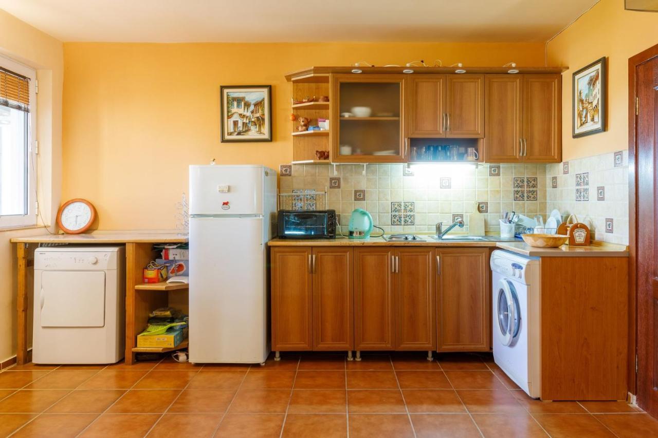 Casa Del Mar Apartments Солнечный берег Экстерьер фото