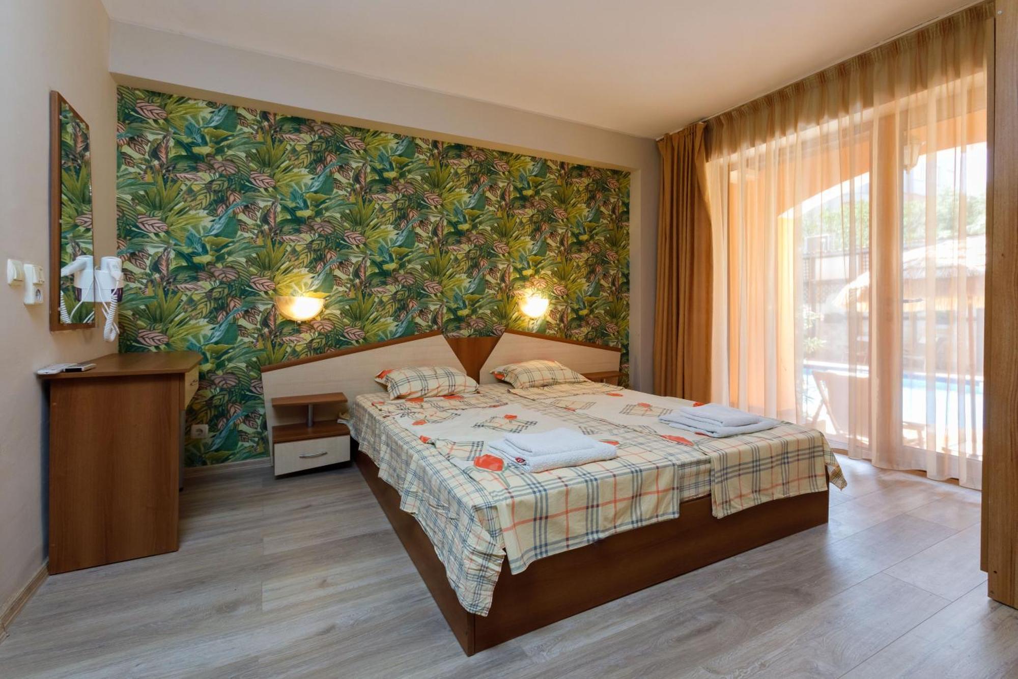 Casa Del Mar Apartments Солнечный берег Экстерьер фото